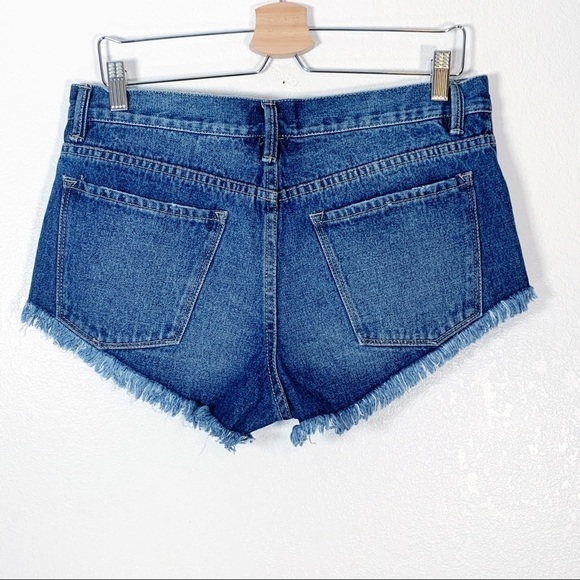 Amuse Society "Scenic" Studded Denim Shorts 26 - Picture 3 of 6